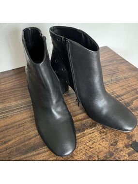 GAP Leather Ankle Boots, Size 8, Colour Black.